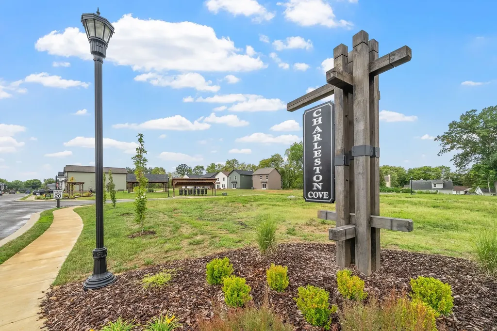 65 Charleston Cove Clarksville TN 37043