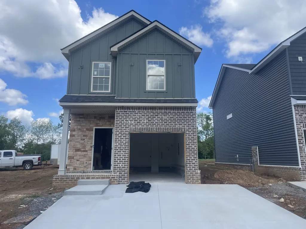 66 Charleston Cove Clarksville TN 37043
