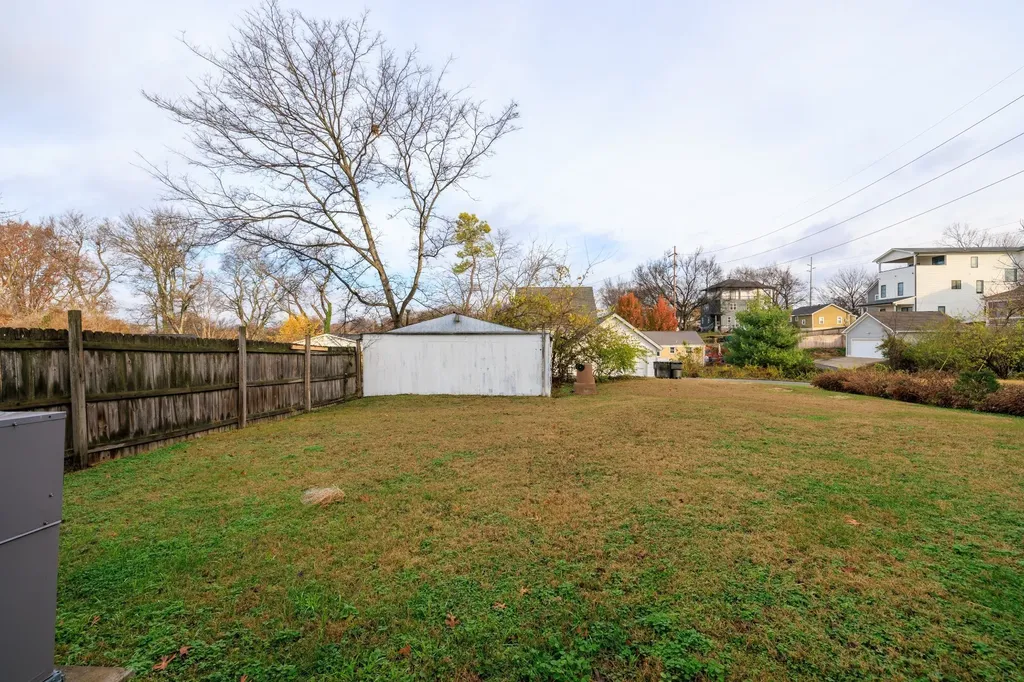 1111 Glenview Drive Nashville TN 37206