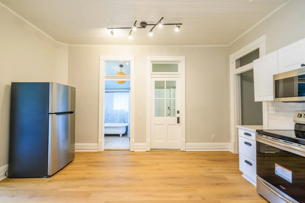 1111 Glenview Drive Nashville TN 37206