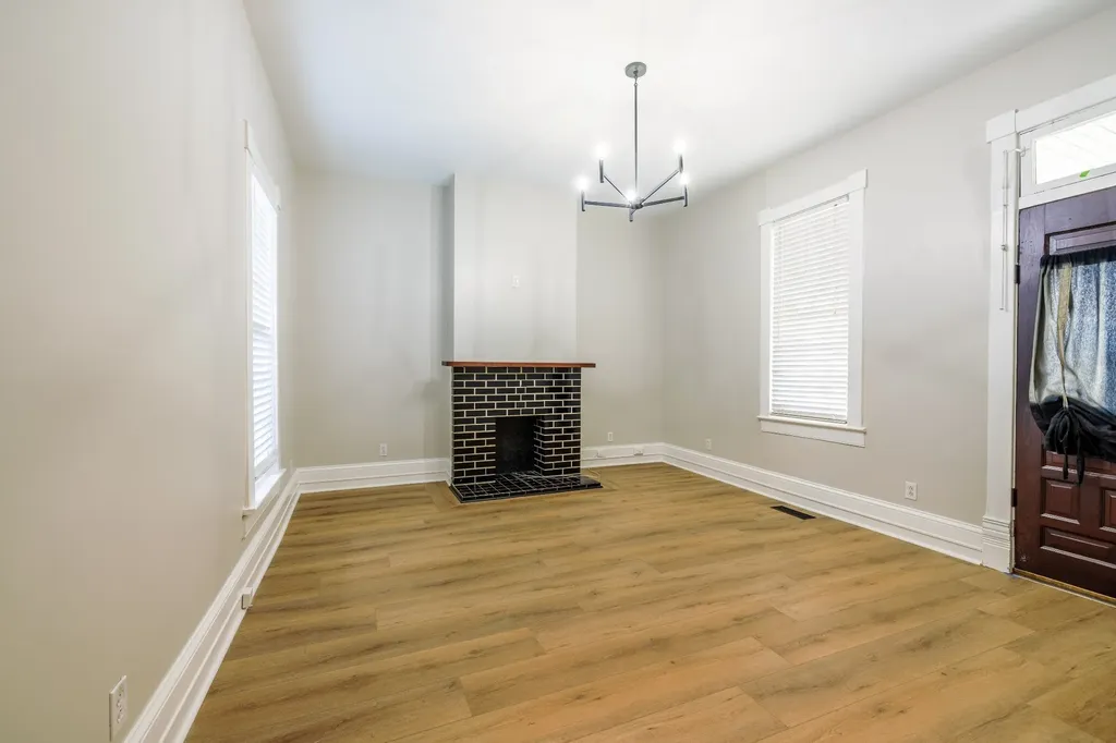 1111 Glenview Drive Nashville TN 37206