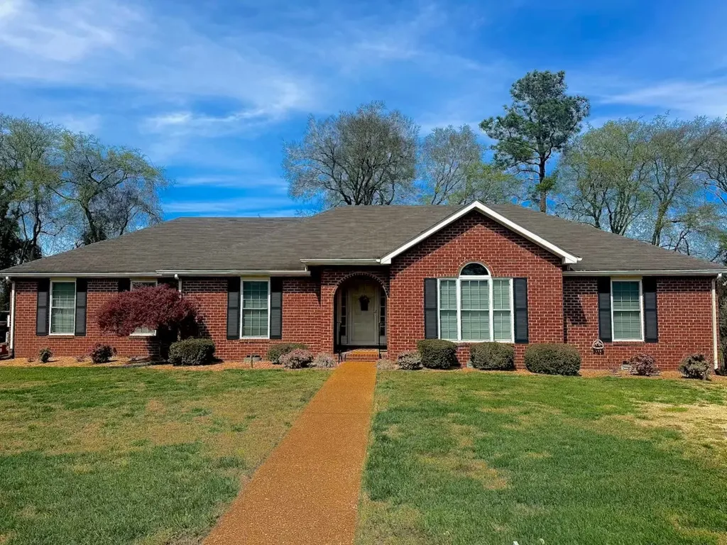 227 Megan Circle Shelbyville TN 37160