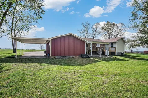 2650 Cook Road Woodlawn TN 37191