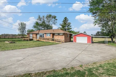 2650 Cook Road Woodlawn TN 37191