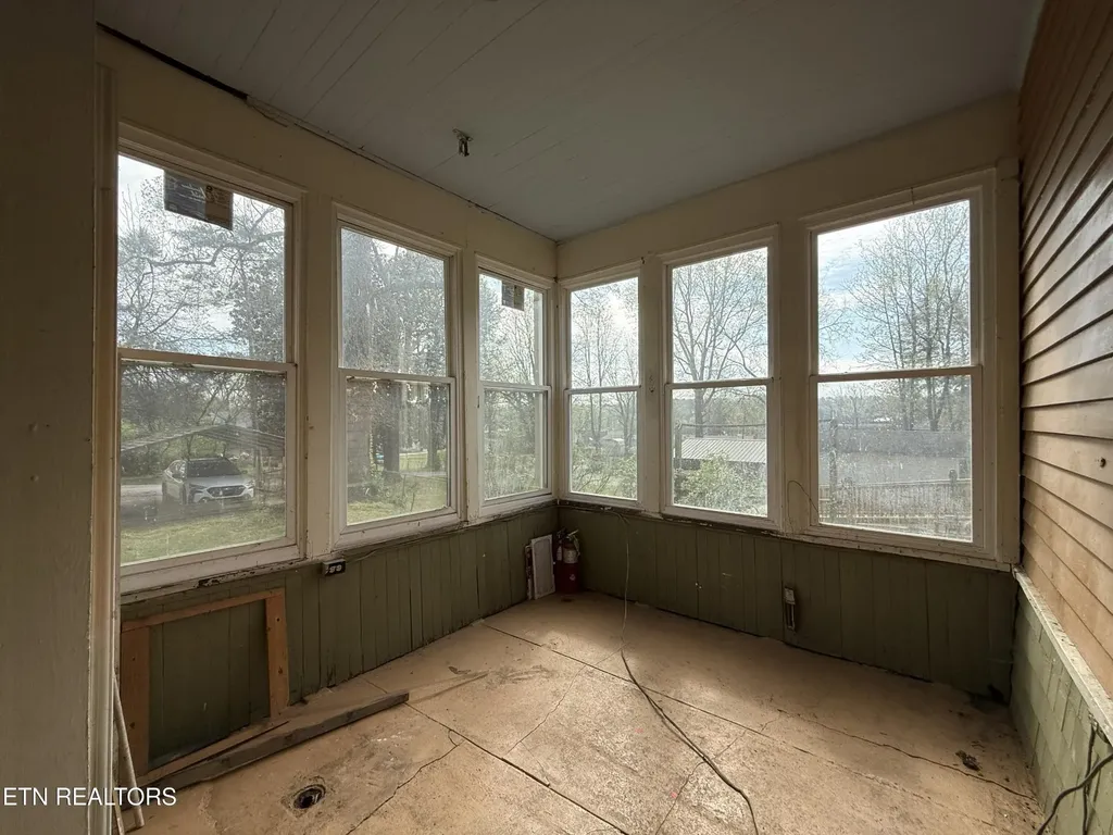 416 W Rockwood Street Rockwood TN 37854