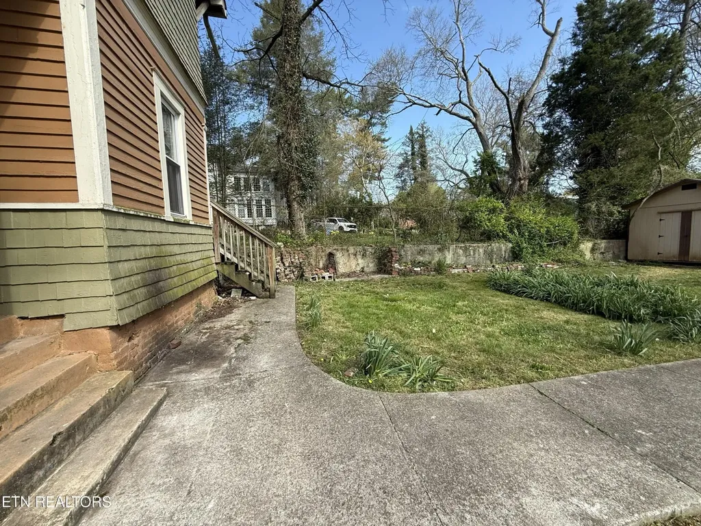 416 W Rockwood Street Rockwood TN 37854
