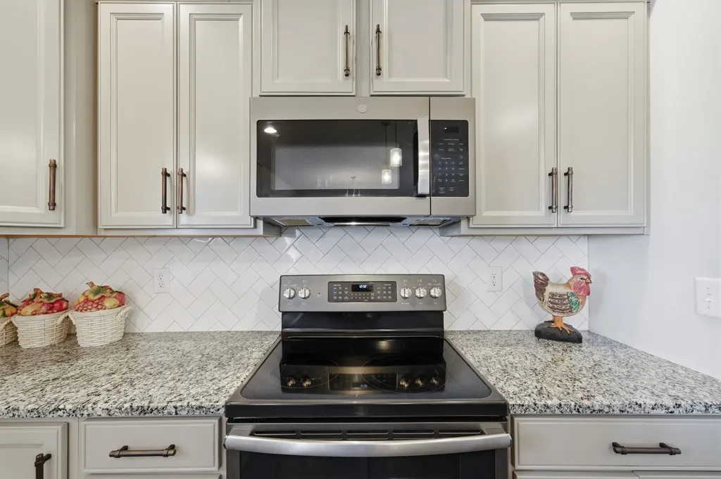 1265 Upland Terrace Clarksville TN 37043