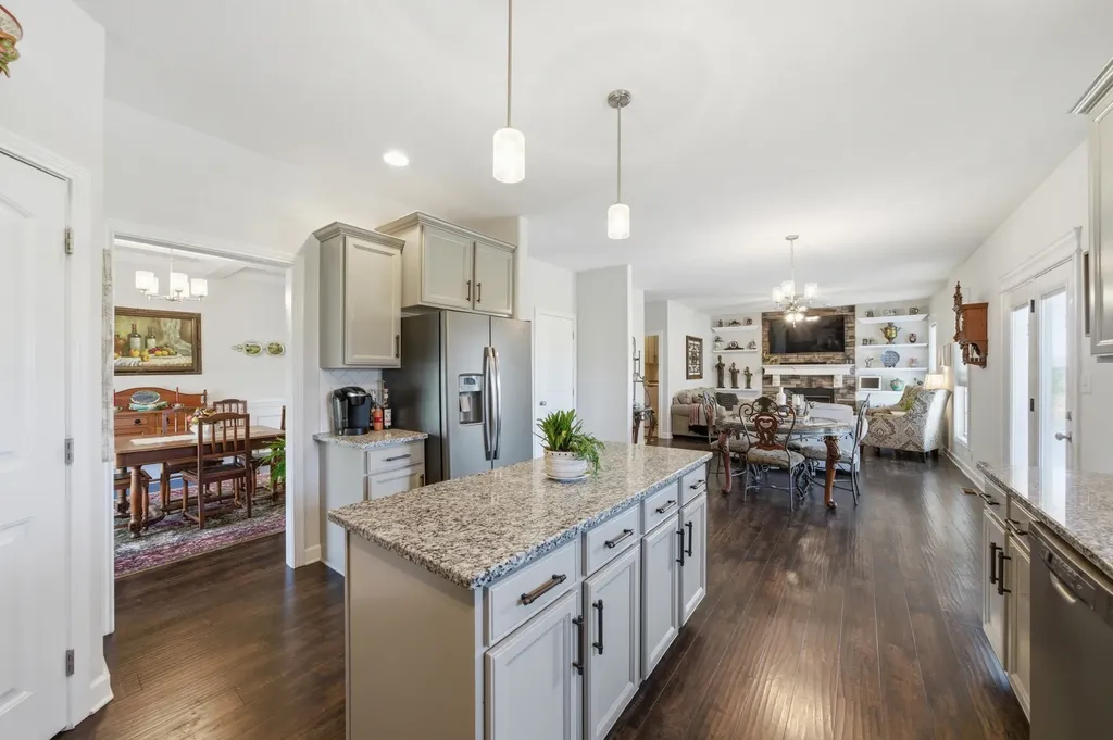 1265 Upland Terrace Clarksville TN 37043
