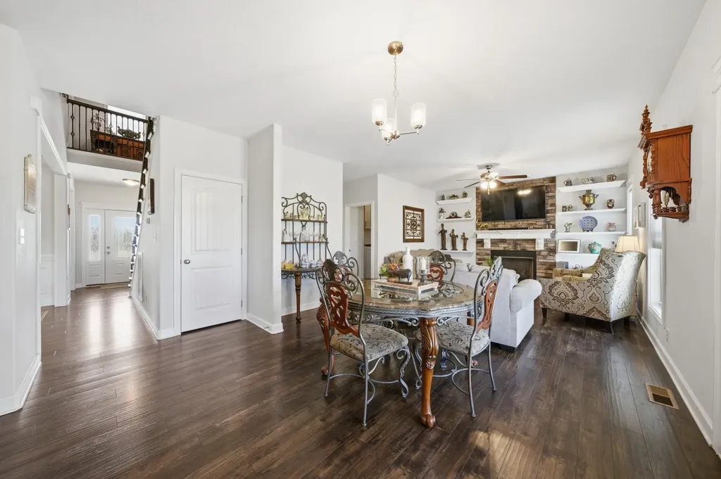 1265 Upland Terrace Clarksville TN 37043
