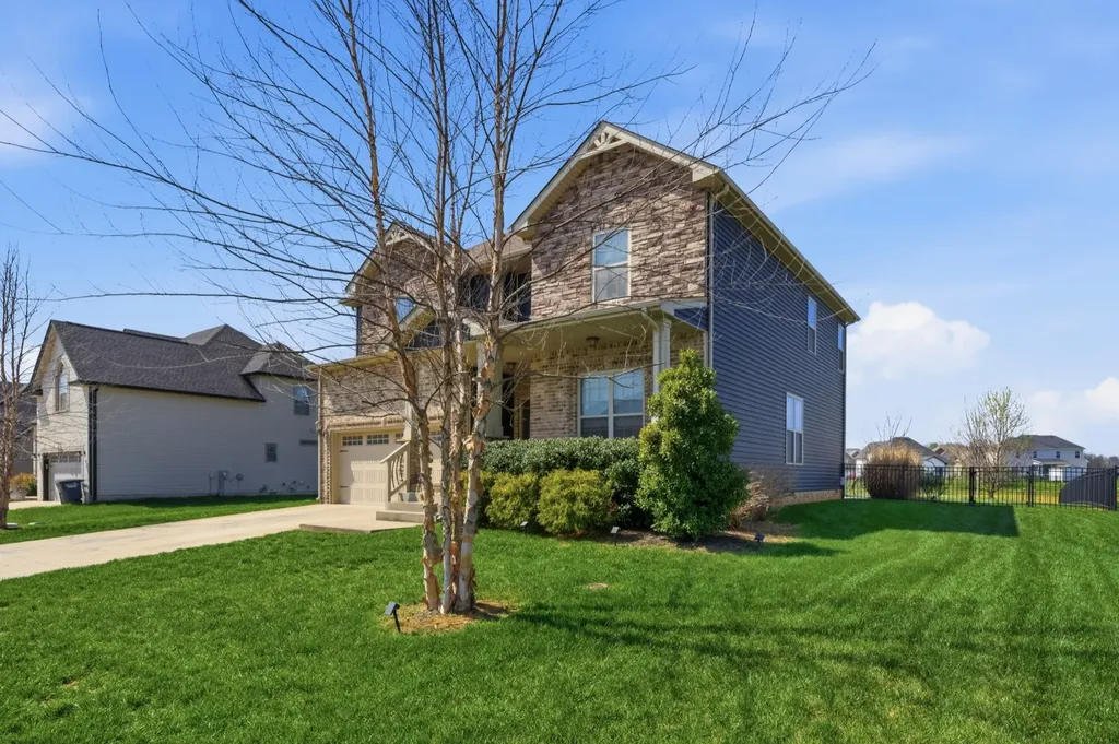 1265 Upland Terrace Clarksville TN 37043