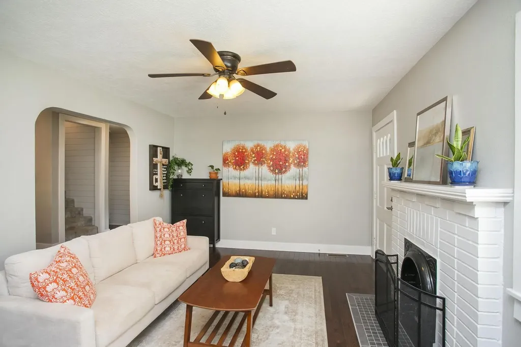 806 Fleming Street Columbia TN 38401