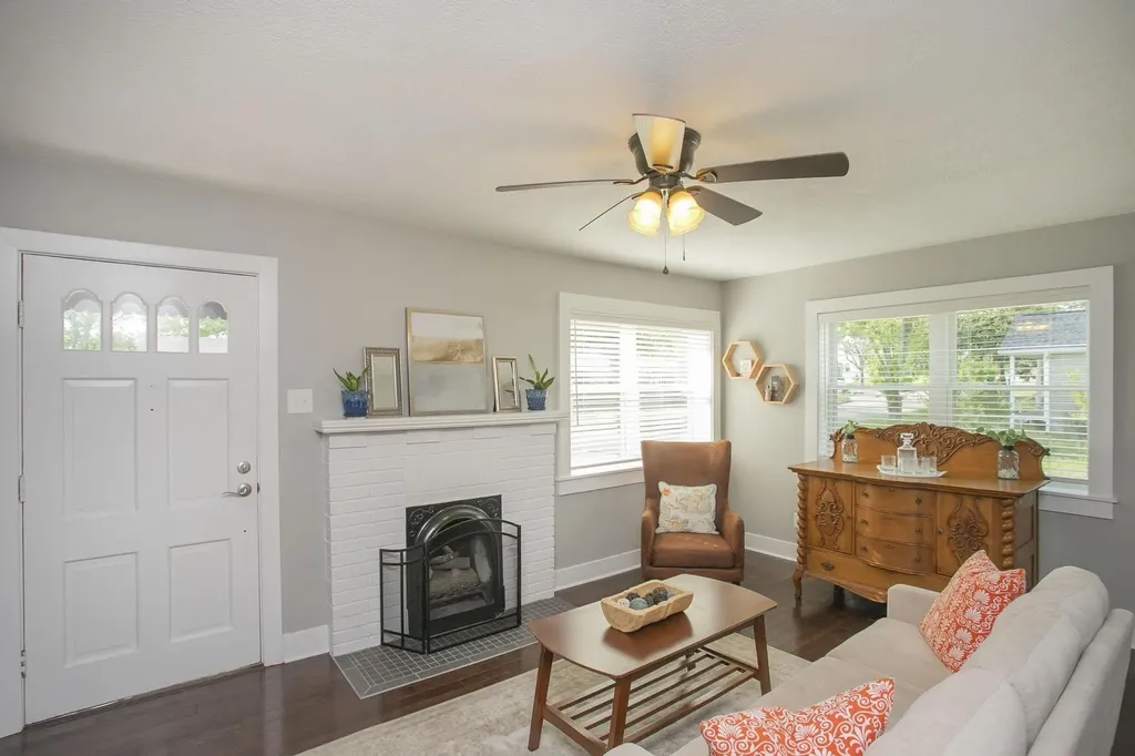 806 Fleming Street Columbia TN 38401