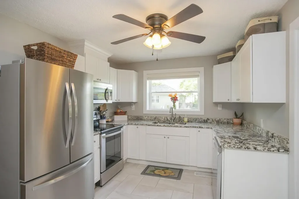 806 Fleming Street Columbia TN 38401