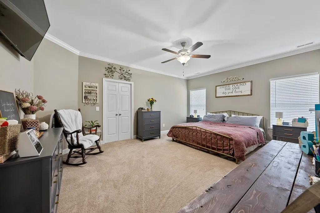216 Jocelyn Drive Cottontown TN 37048