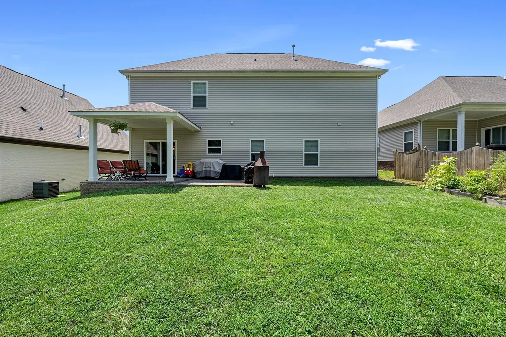 216 Jocelyn Drive Cottontown TN 37048