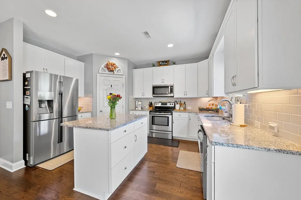 216 Jocelyn Drive Cottontown TN 37048