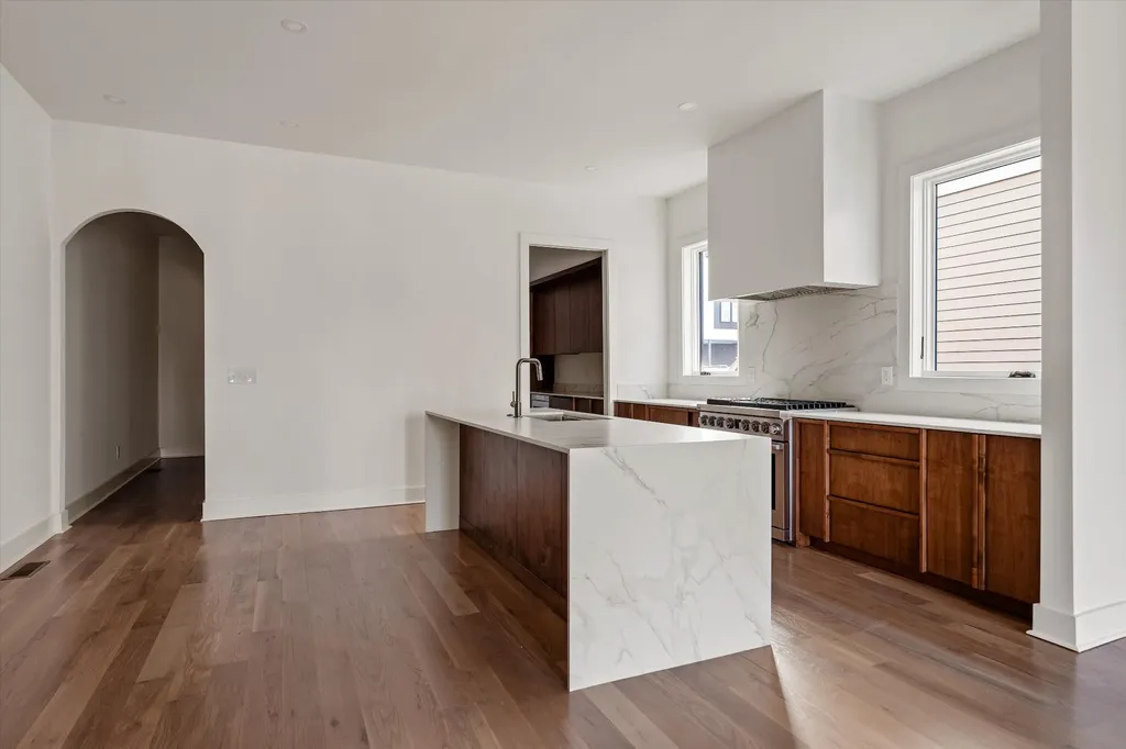 547B Moore Avenue Nashville TN 37203