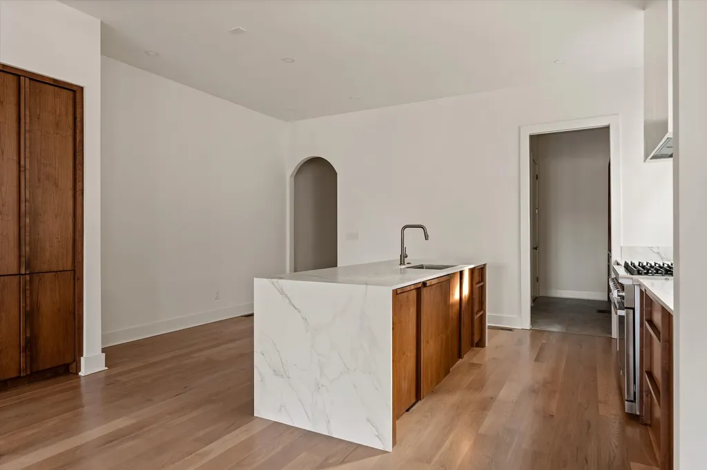 547B Moore Avenue Nashville TN 37203