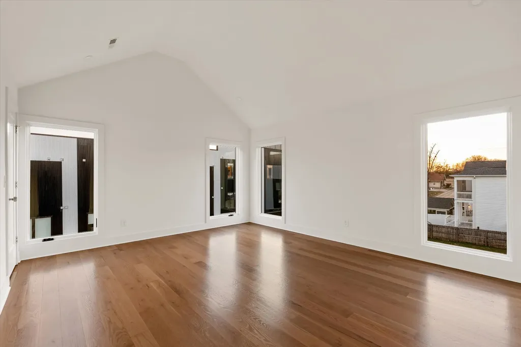 547B Moore Avenue Nashville TN 37203