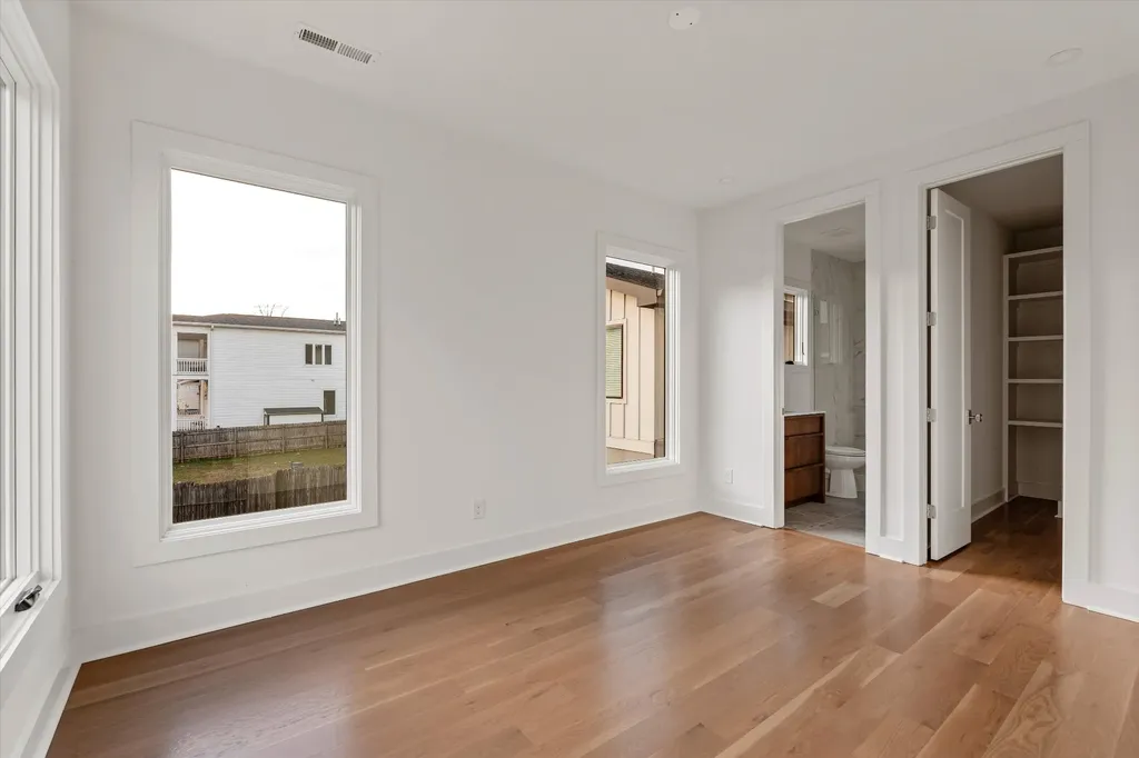 547B Moore Avenue Nashville TN 37203