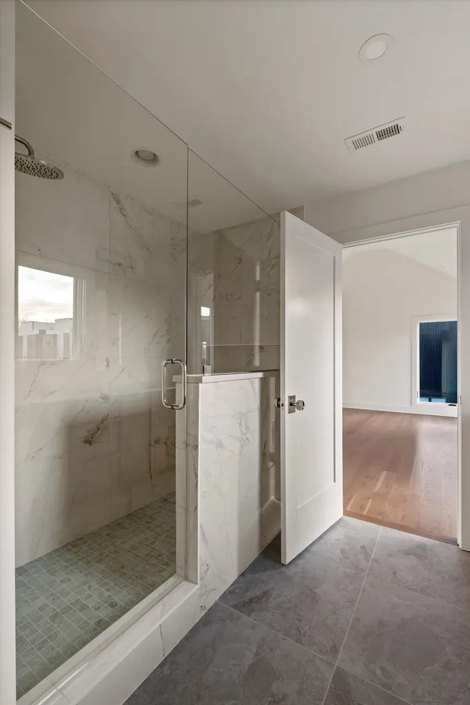 547B Moore Avenue Nashville TN 37203
