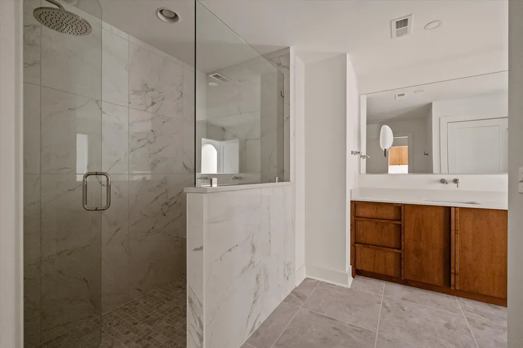 547B Moore Avenue Nashville TN 37203