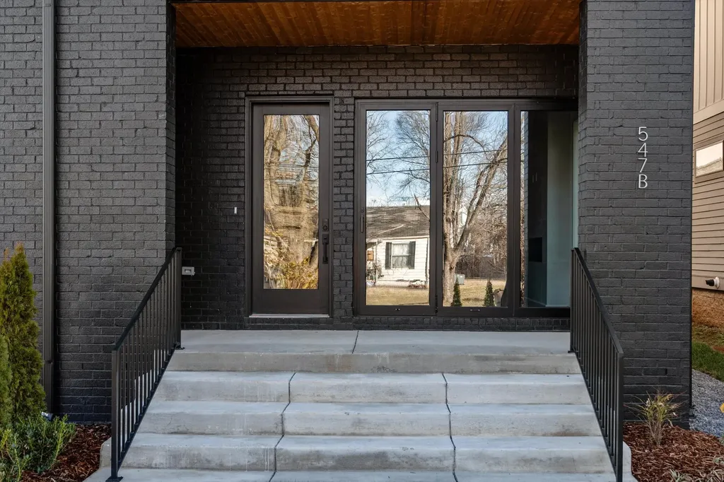 547B Moore Avenue Nashville TN 37203