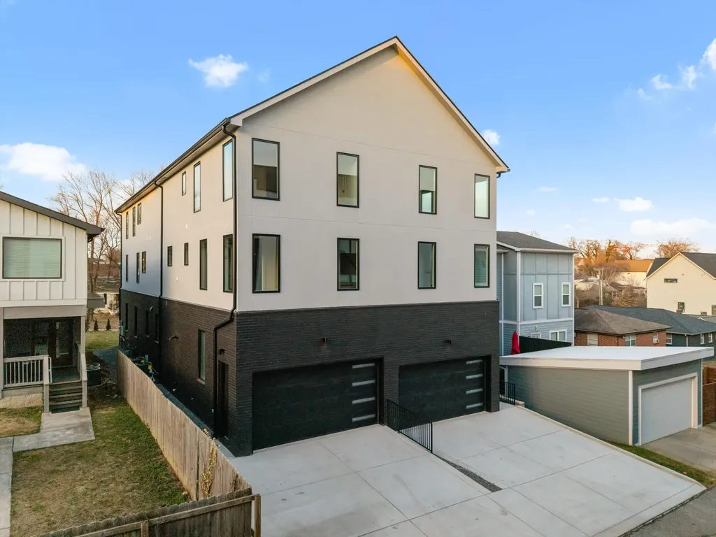 547B Moore Avenue Nashville TN 37203
