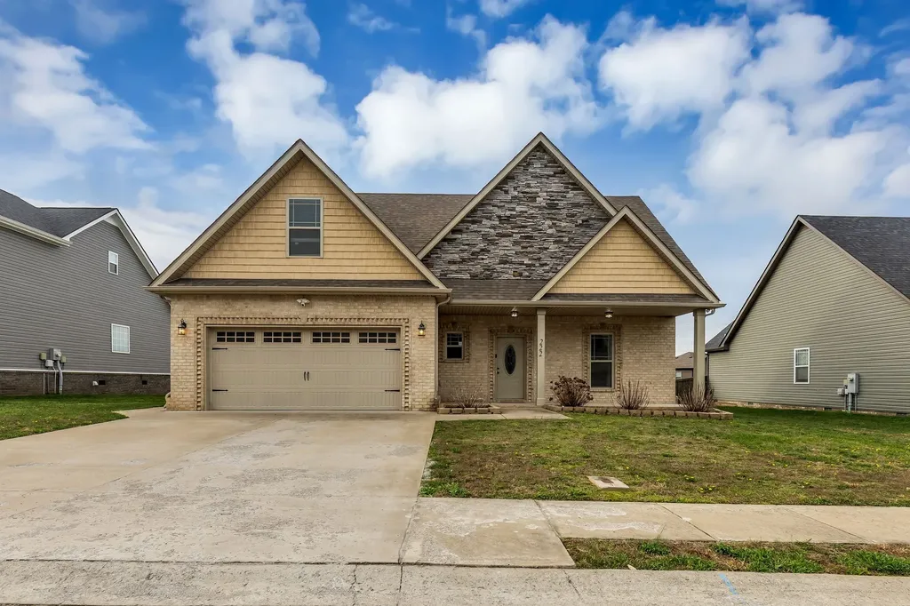 222 Ledina Court Clarksville TN 37043