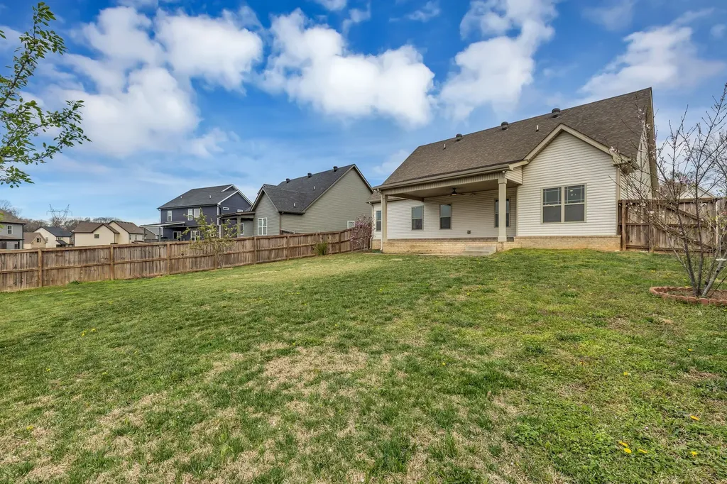 222 Ledina Court Clarksville TN 37043