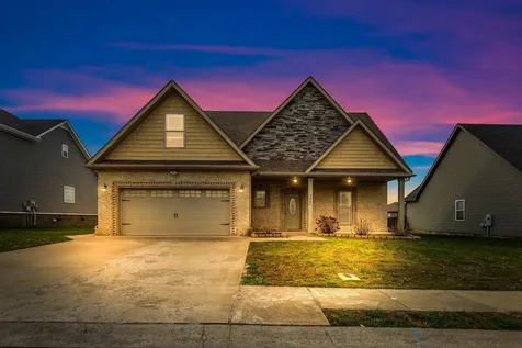 222 Ledina Court Clarksville TN 37043