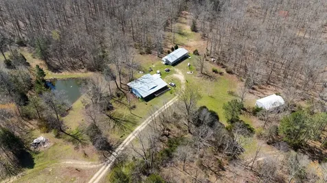 1300 New Sheboss Road Duck River TN 38454
