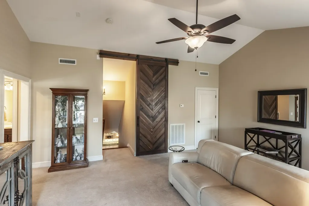 1624 Kelvington Boulevard Gallatin TN 37066