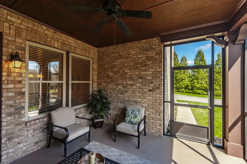 1624 Kelvington Boulevard Gallatin TN 37066