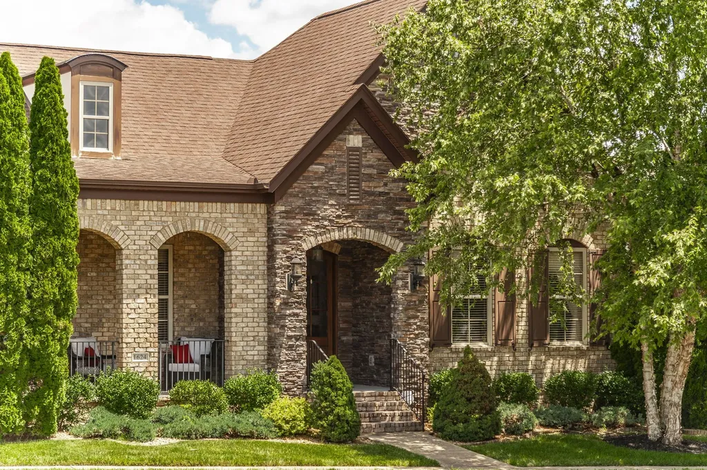 1624 Kelvington Boulevard Gallatin TN 37066