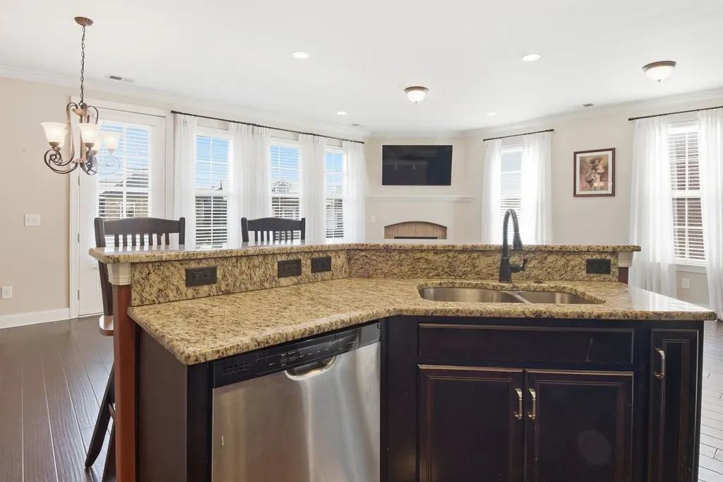 1106 Smokewood Way Nashville TN 37221
