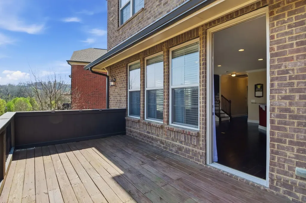 1106 Smokewood Way Nashville TN 37221