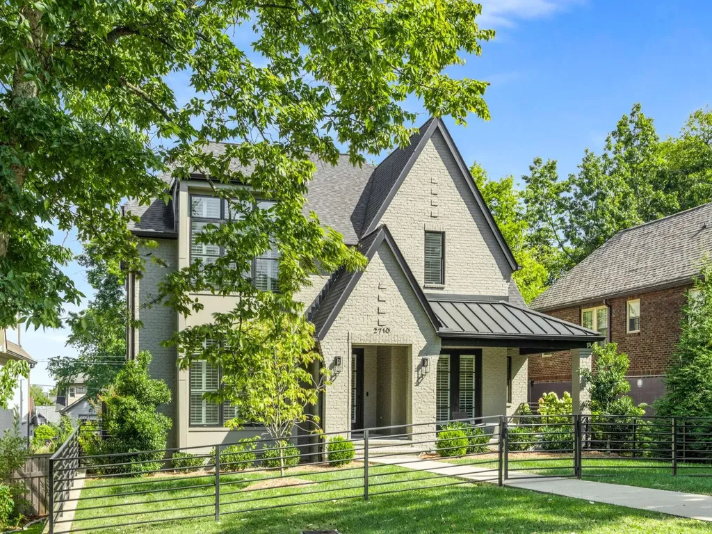 2710 Brightwood Avenue Nashville TN 37212