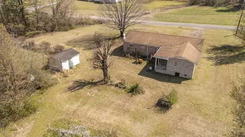 5062 Sunny Acres Drive Waynesboro TN 38485
