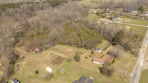 5062 Sunny Acres Drive Waynesboro TN 38485