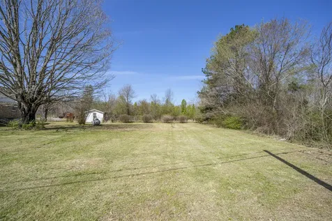 5062 Sunny Acres Drive Waynesboro TN 38485