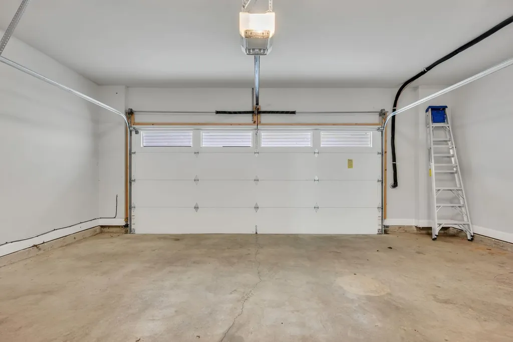 719 Douglas Avenue Nashville TN 37207