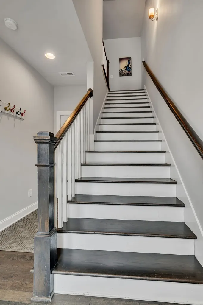 719 Douglas Avenue Nashville TN 37207