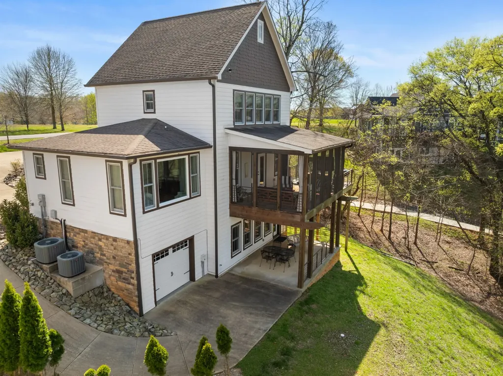 369 Fanning Bend Drive Winchester TN 37398