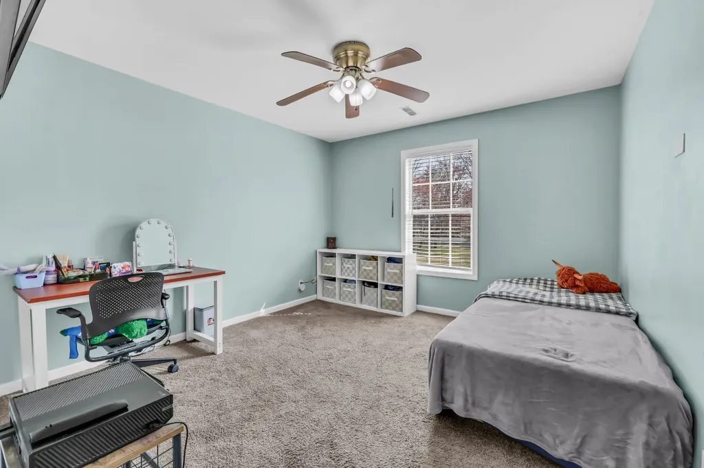 1727 Needmore Road Clarksville TN 37042