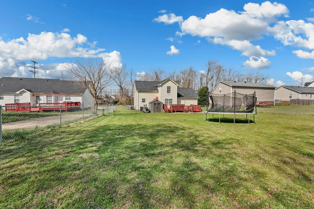 1727 Needmore Road Clarksville TN 37042