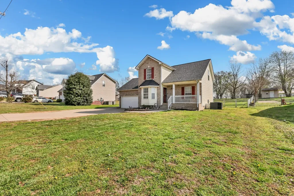1727 Needmore Road Clarksville TN 37042