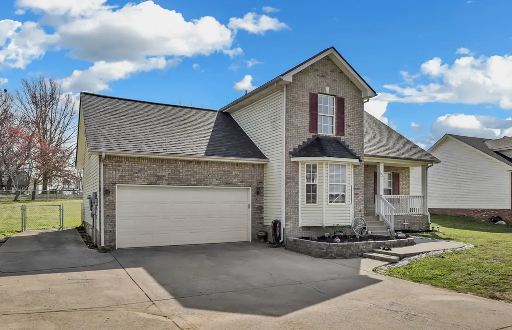 1727 Needmore Road Clarksville TN 37042