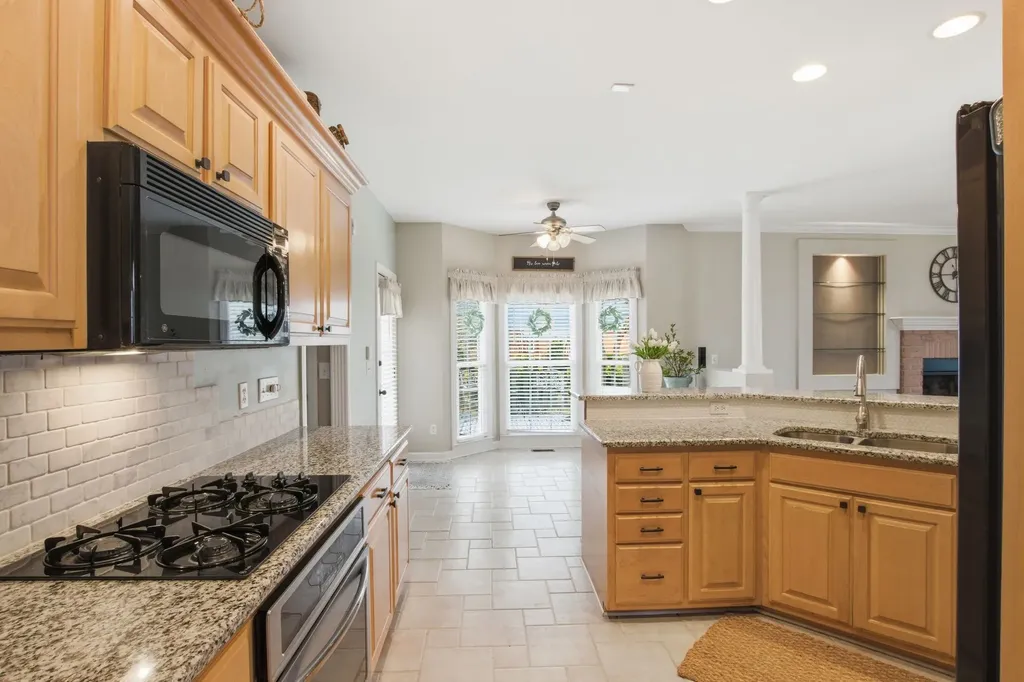 108 Albemarle Drive Tullahoma TN 37388
