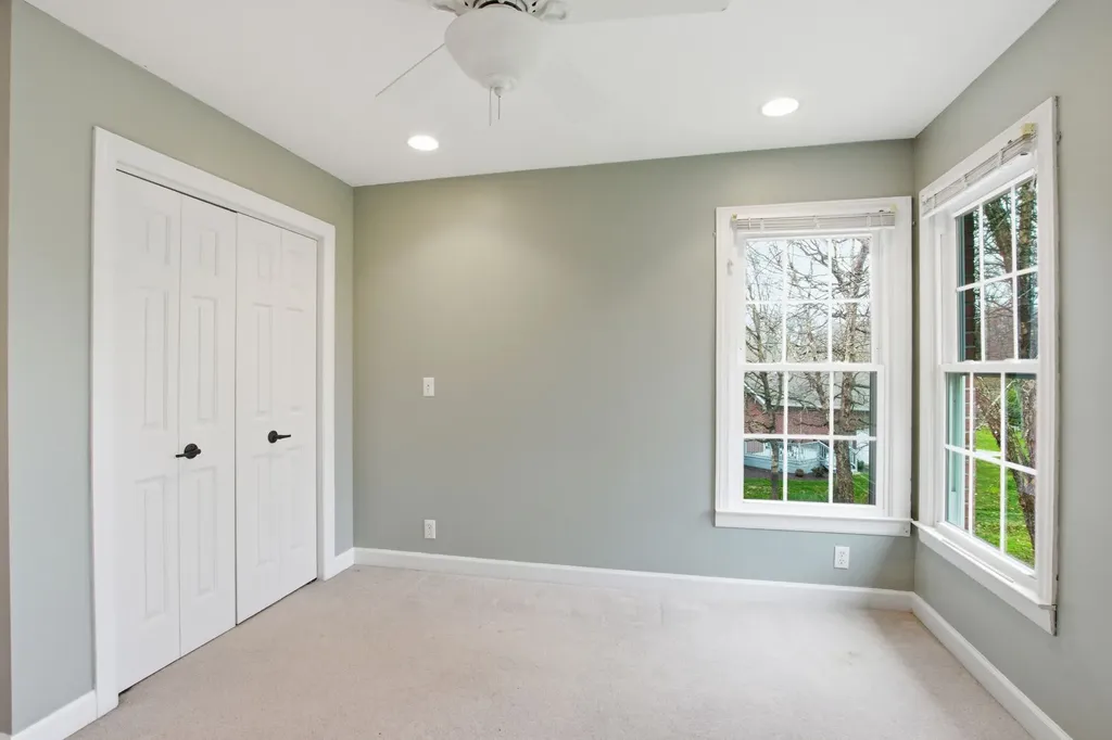 108 Albemarle Drive Tullahoma TN 37388